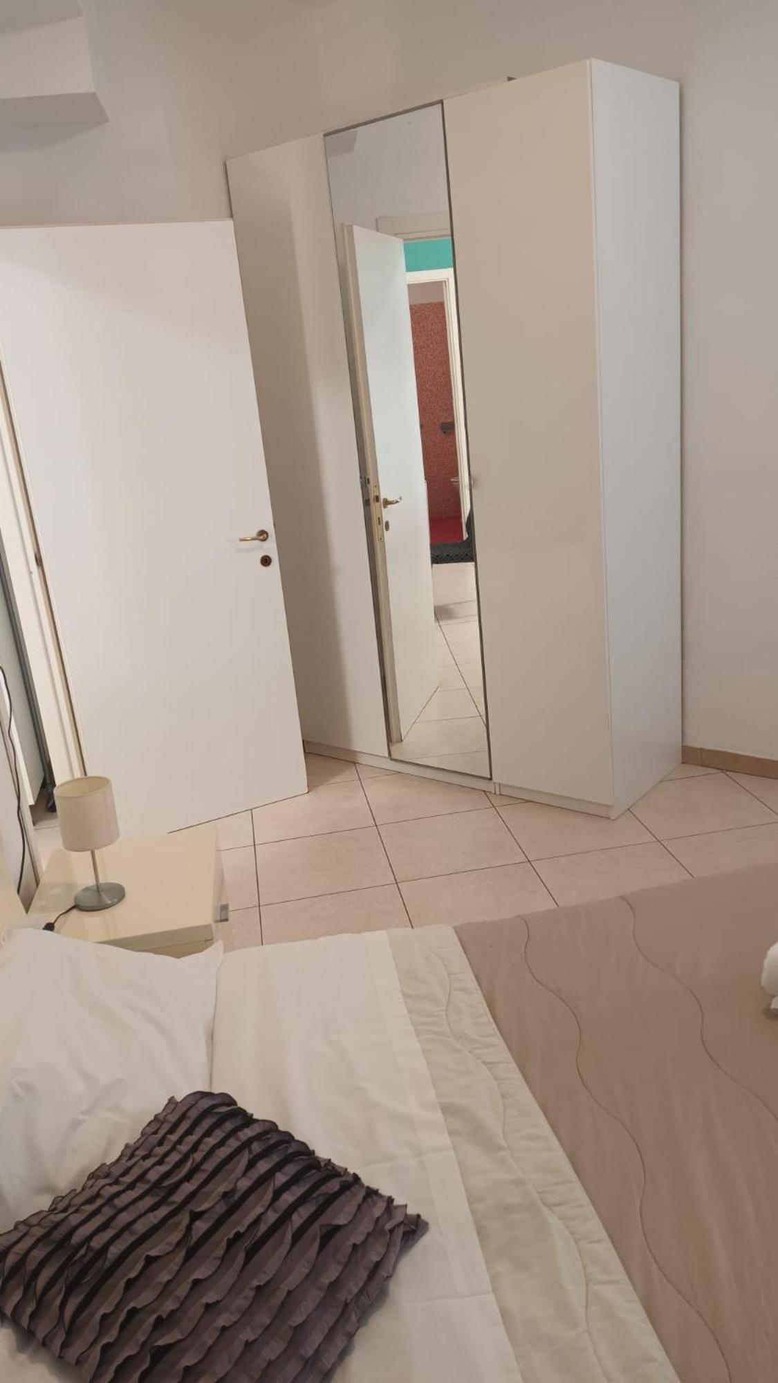 Olimpo Apartments St John In Lateran Рим Екстер'єр фото