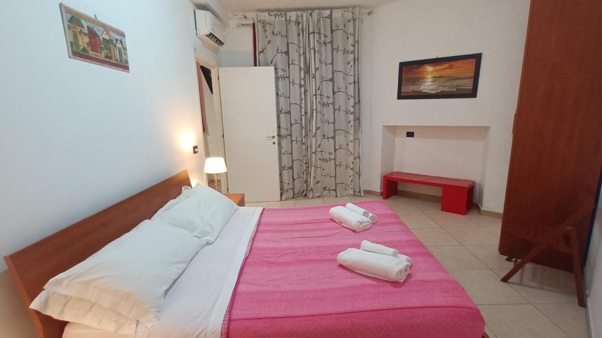 Olimpo Apartments St John In Lateran Рим Екстер'єр фото